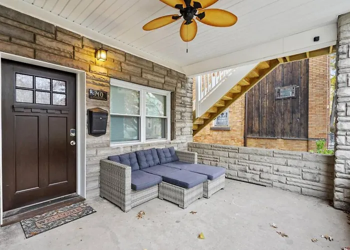 Upscale Shadyside Double King Suite, Private Entrance With Front Porch Apartment Pittsburgh